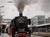 Dampflok 01 150 bei der Ausfahrt aus dem Bahnhof Regensburg