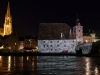 Lichtinstallation am Welterbetag, Salzstadl, Steinerne Brücke und Dom