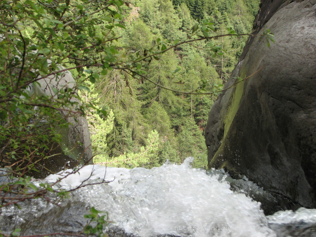 Becken über dem unterern Wasserfall