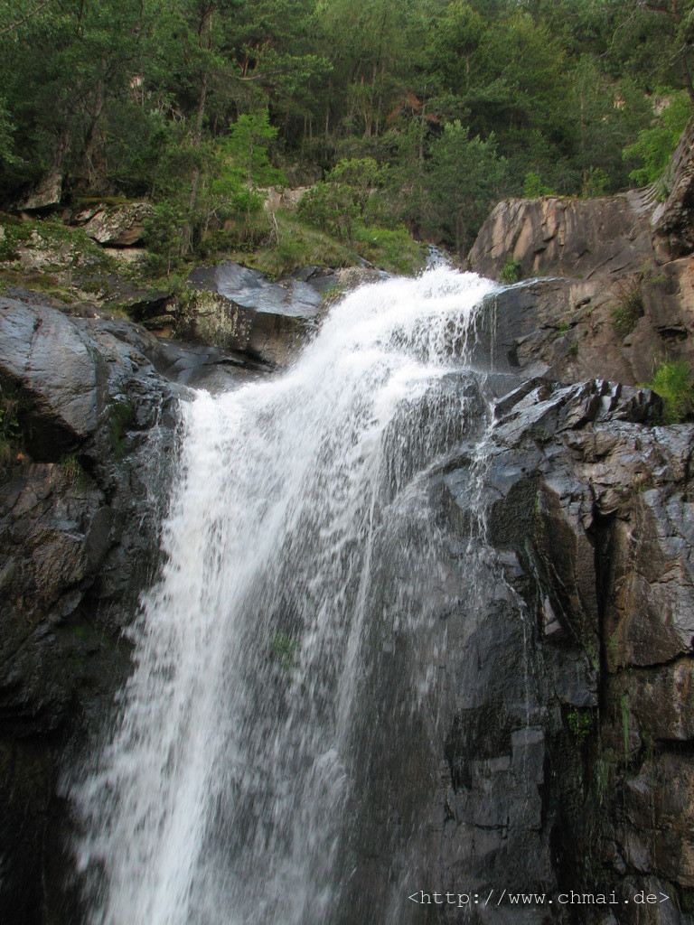 Zweite Felsstufe oberhalb des unteren Wasserfalls